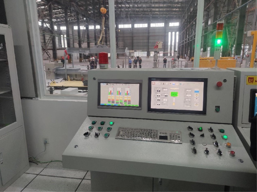 內(nèi)導(dǎo)式液壓半連續(xù)鑄造機(jī)